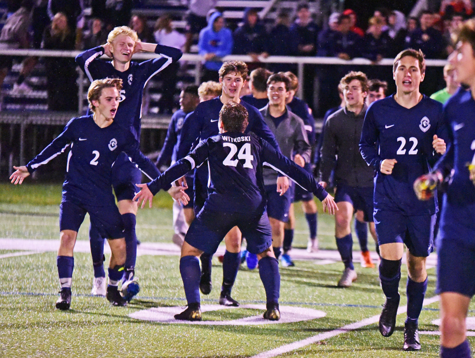 110819_spt_prepsoccer 9